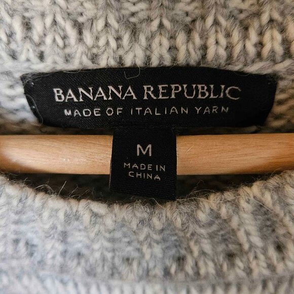 Banana Republic Sweater | Women's Medium | Fair Isle | Italian Yarn Blend - Picture 4 of 7